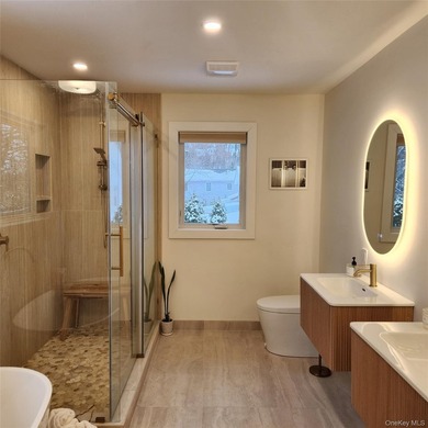 Welcome to this newly renovated (2025) midcentury modern - photo 13