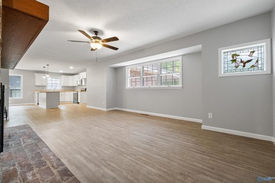 Renovated Lakeside Gem in Clubview area -- Beautifully renovated - photo 14