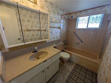 LAKEFRONT CONDO WITH FANTASTIC VIEWS! - photo 20