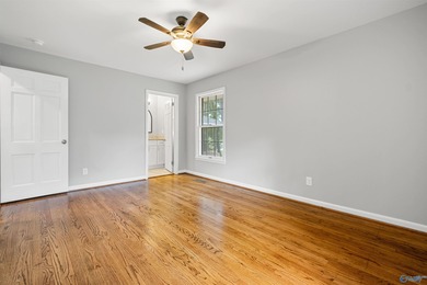 Renovated Lakeside Gem in Clubview area -- Beautifully renovated - photo 22