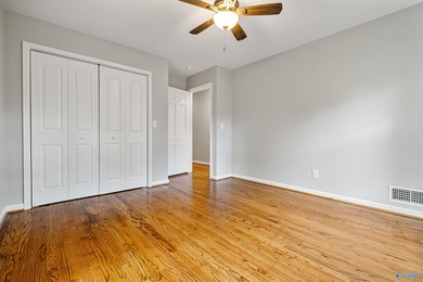 Renovated Lakeside Gem in Clubview area -- Beautifully renovated - photo 24