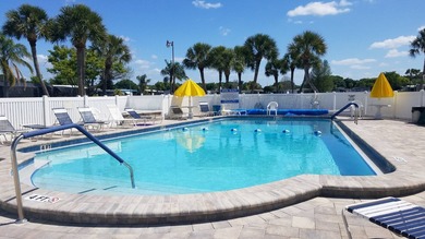 (private lake, pond, creek) Home For Sale in New Port Richey Florida