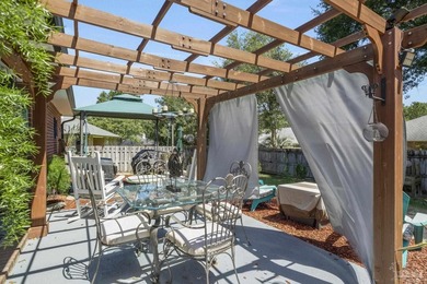 Welcome to Crystal Creek, one of Pensacola's most established - photo 36