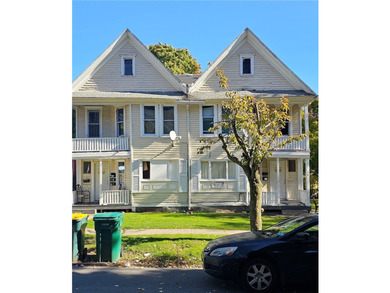 Great investment property! Gross income $60,000 year, separate - photo 1