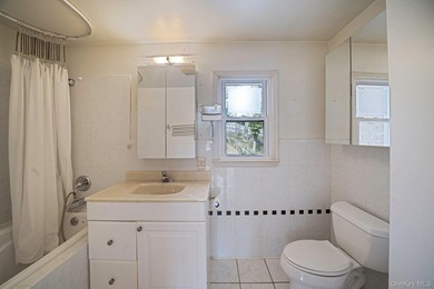 Tucked Away on a Secluded Cul-de-Sac, in the desirable - photo 22