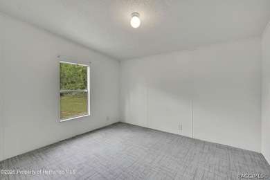 This nice spacious mobile home offers a well designed floor plan - photo 26