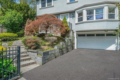 Tucked Away on a Secluded Cul-de-Sac, in the desirable - photo 35