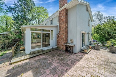 Tucked Away on a Secluded Cul-de-Sac, in the desirable - photo 38