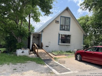 Lake Home For Sale in Canyon Lake, Texas