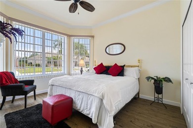 SEMINOLE LAKES GOLF COURSE HOME W/EXTENSIVE UPDATES & ENCLOSED - photo 48