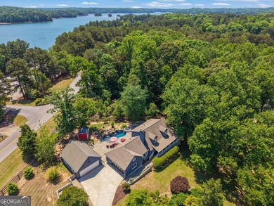 Welcome to paradise in the heart of North Hall! This exceptional - photo 3