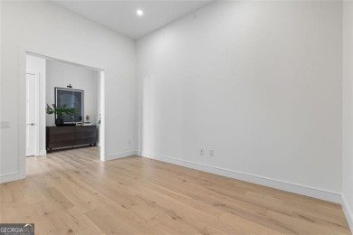 Breathtaking Penthouse at The Dillon | Buckhead. Newly