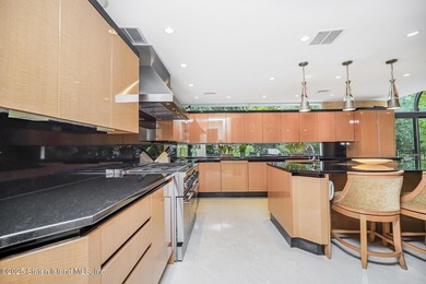First time presented to the Market! A Neo-Classical Stunner - photo 16
