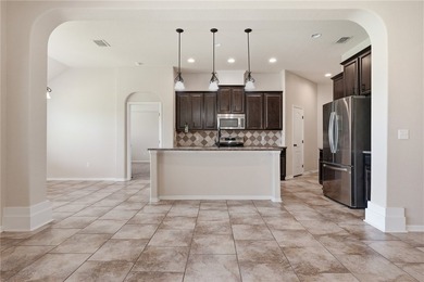 Discover the perfect blend of style and functionality in this - photo 18