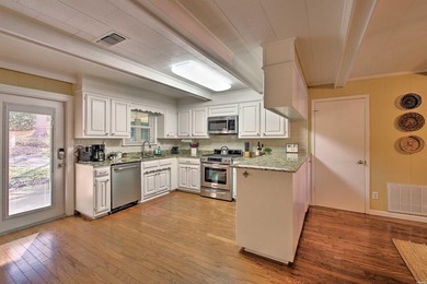 An exceptional opportunity on prestigious Lookout Point off Hwy - photo 18