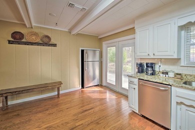 An exceptional opportunity on prestigious Lookout Point off Hwy - photo 19