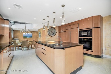 First time presented to the Market! A Neo-Classical Stunner - photo 19