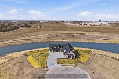 Experience elevated lake living in this stunning new Oseka home - photo 4