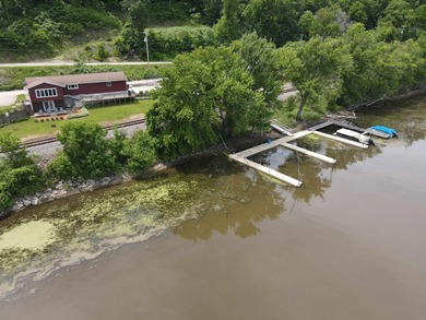 Rare opportunity - own prime Mississippi River frontage in - photo 1