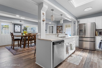 Location, location, location! This beautifully updated 3-bedroom - photo 14