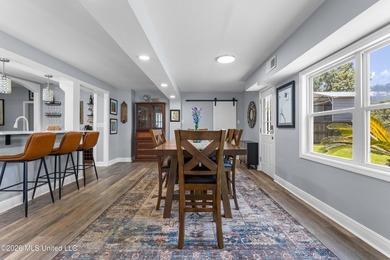 Location, location, location! This beautifully updated 3-bedroom - photo 16