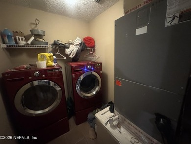Spacious opportunity in a desirable Jacksonville location! Don't - photo 20
