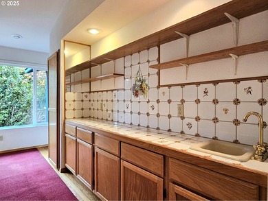 An In-Town Oasis - Space, Character & Natural Beauty. Tucked - photo 20
