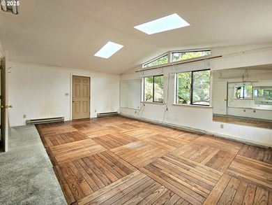 An In-Town Oasis - Space, Character & Natural Beauty. Tucked - photo 27