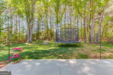 Beautifully updated brick-front home in a quiet cul-de-sac with - photo 33