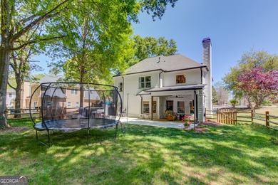 Beautifully updated brick-front home in a quiet cul-de-sac with - photo 35