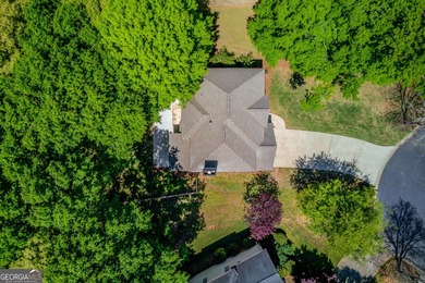 Beautifully updated brick-front home in a quiet cul-de-sac with - photo 36