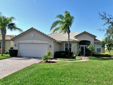 One owner well maintained 3 bdrm, 2 bath home in gated St. James - photo 1