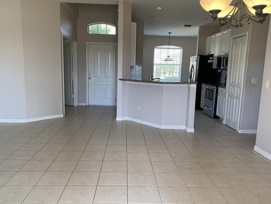 One owner well maintained 3 bdrm, 2 bath home in gated St. James - photo 4