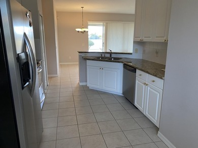 One owner well maintained 3 bdrm, 2 bath home in gated St. James - photo 6