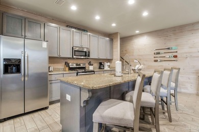 Welcome to your Gulf Coast oasis! This charming beach cottage in - photo 9