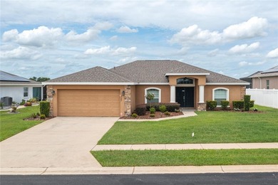 Welcome to this beautifully maintained 3-bedroom, 2-bath home - photo 1