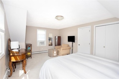 Bright, comfortable, and well-situated, this 3-bedroom, 2-bath - photo 18