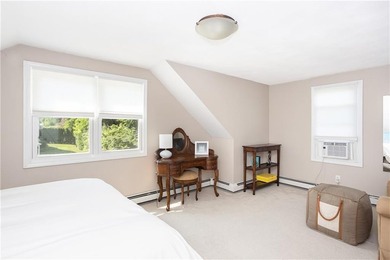 Bright, comfortable, and well-situated, this 3-bedroom, 2-bath - photo 19