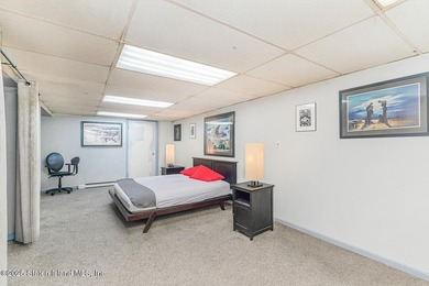 First time on the market! This detached 3-bedroom, 2-bath ranch - photo 25