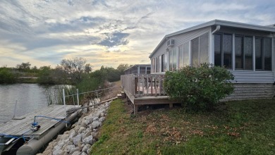 Lake Home For Sale in Mulberry, Florida