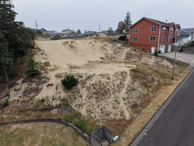 This lot is an area of beautiful homes on the premier Ash Street - photo 2