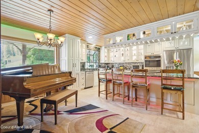 Welcome to this stunning North Idaho retreat in the coveted - photo 5