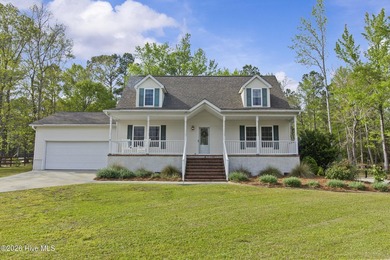 Lake Home For Sale in Grantsboro, North Carolina