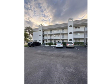 (private lake, pond, creek) Condo For Sale in Sunrise Florida