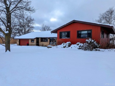 Lake Home Sale Pending in Negaunee, Michigan