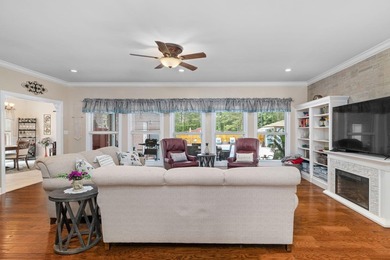 This AMAZING Magazine quality home is the perfect Dream Home!!! - photo 9
