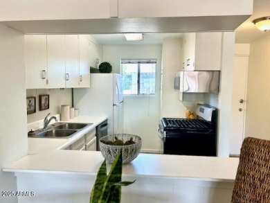 Charming 1-Bedroom Condo in Prime Scottsdale Location! This