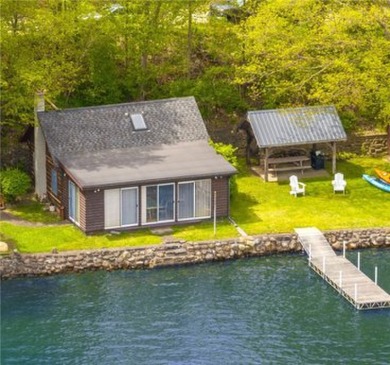 (private lake, pond, creek) Home Sale Pending in Wayland New York