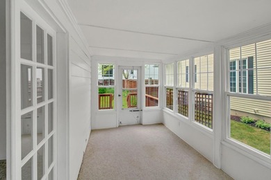Vintage home with Indian Hills lake rights! Charming home - photo 10