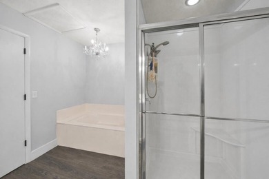 Welcome to this beautifully renovated 4-bedroom, 2-bath - photo 14